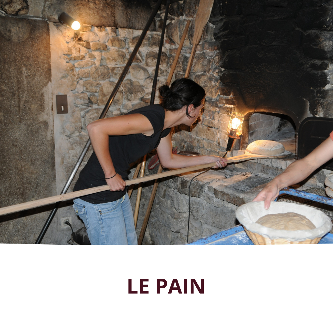 Cuisson du pain à l'écomusée
